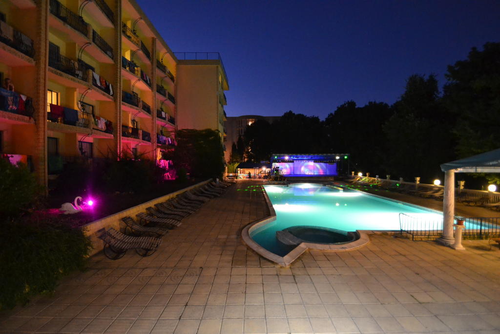 Hotel Dana Palace Golden Sands Exterior photo