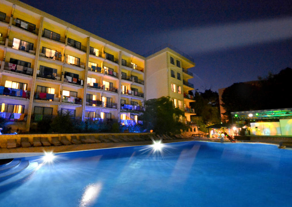 Hotel Dana Palace Golden Sands Exterior photo